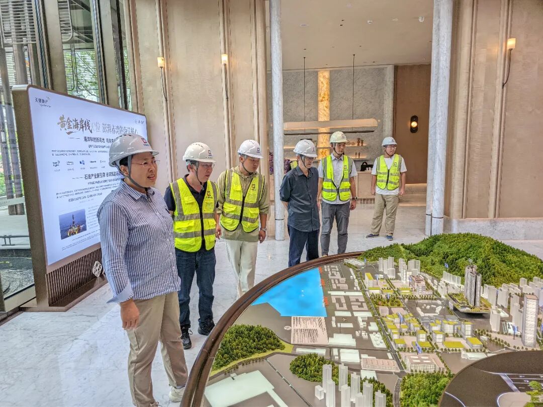 20251027 公司領(lǐng)導(dǎo)工程部副總經(jīng)理于翠梅、文輝一行到天健赤灣K104-0049項(xiàng)目現(xiàn)場(chǎng)檢查 (2).jpg